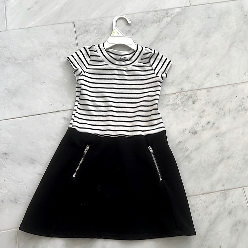 Black and white girls size 5 dress